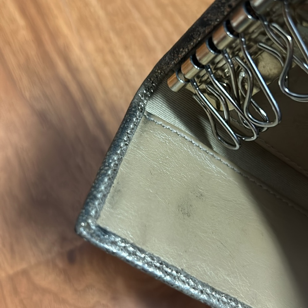 Authentic Jimmy Choo Key Holder - Picture 11 of 16